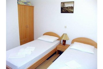 Частен дом Makarska 3